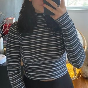 Stripped mock neck black grey and white🖤🤍